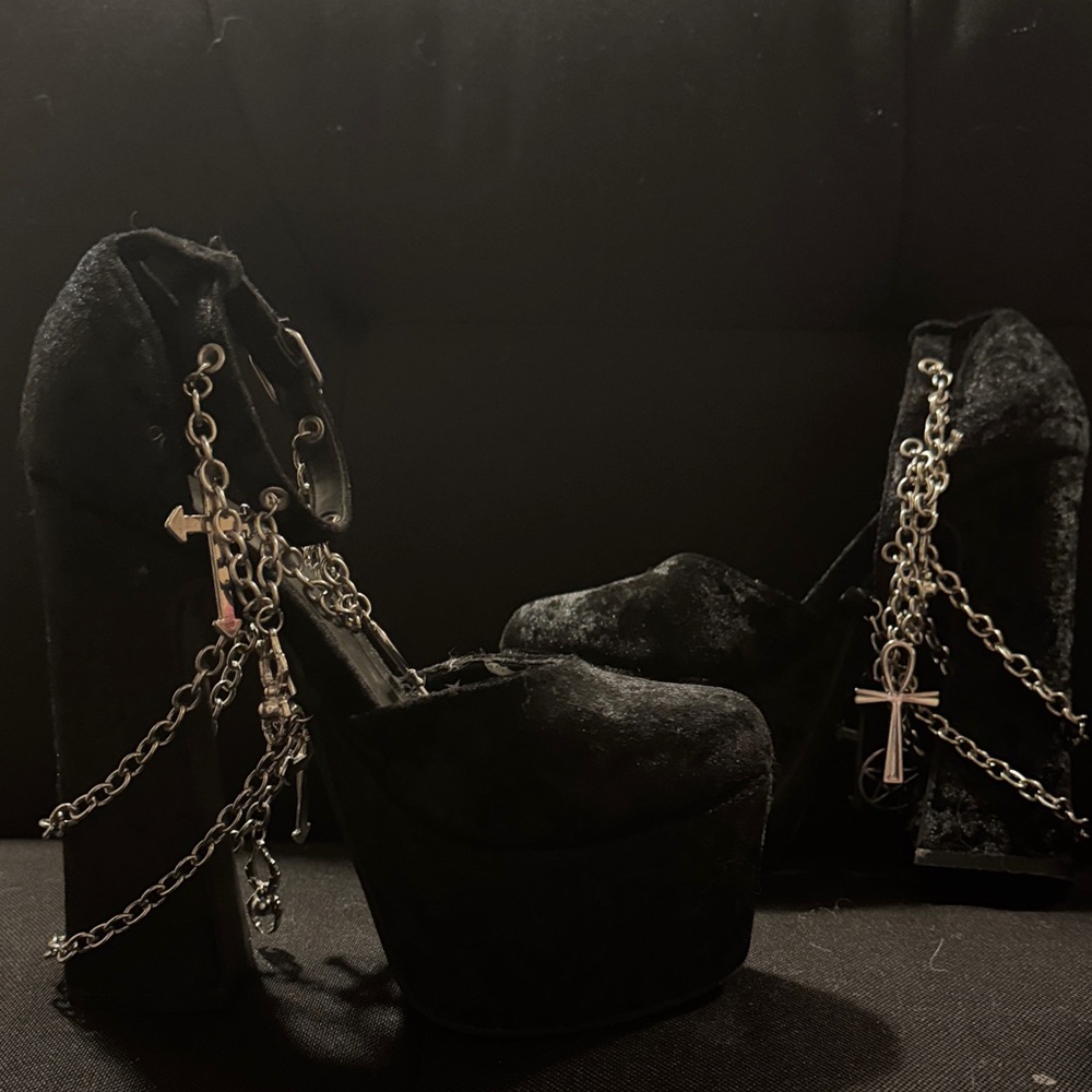 Discontinued DOLLS KILL X THE CRAFT limited edition velvet charmed platforms